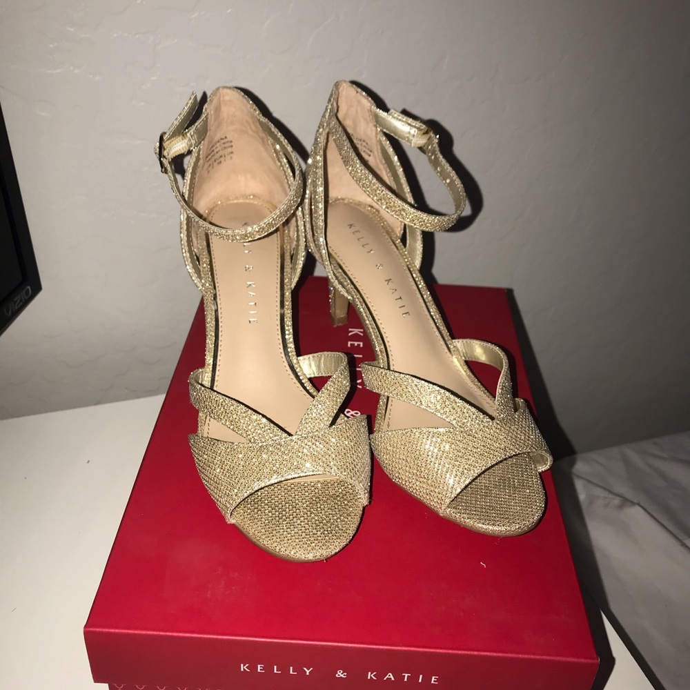 Valdena Sandal Heels